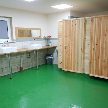 Camping Pod Heaven Brackla Exterior foto