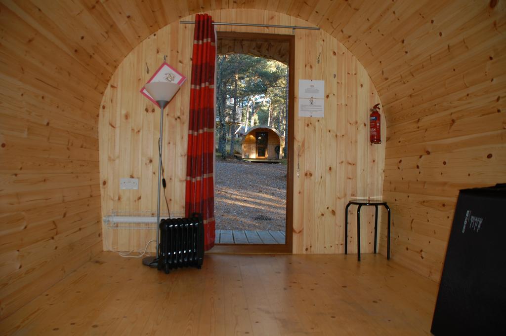 Camping Pod Heaven Brackla Exterior foto